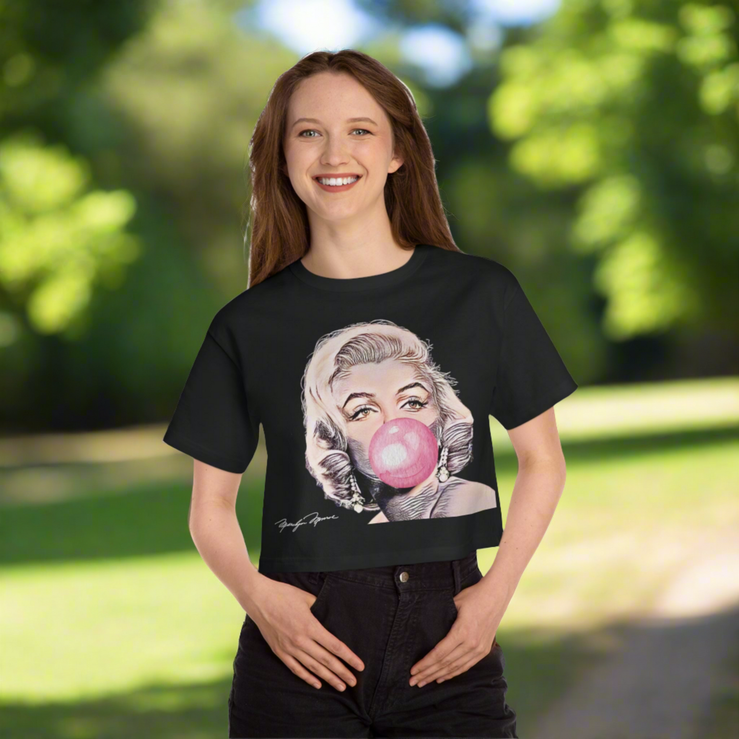 Marilyn Monroe Bubblegum Cropped T-Shirt - Stylish and Playful Design